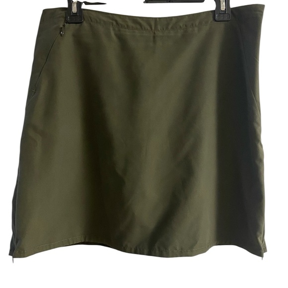 Patagonia Dresses & Skirts - Patagonia fleetworth olive green skort mini skirt Sz 12